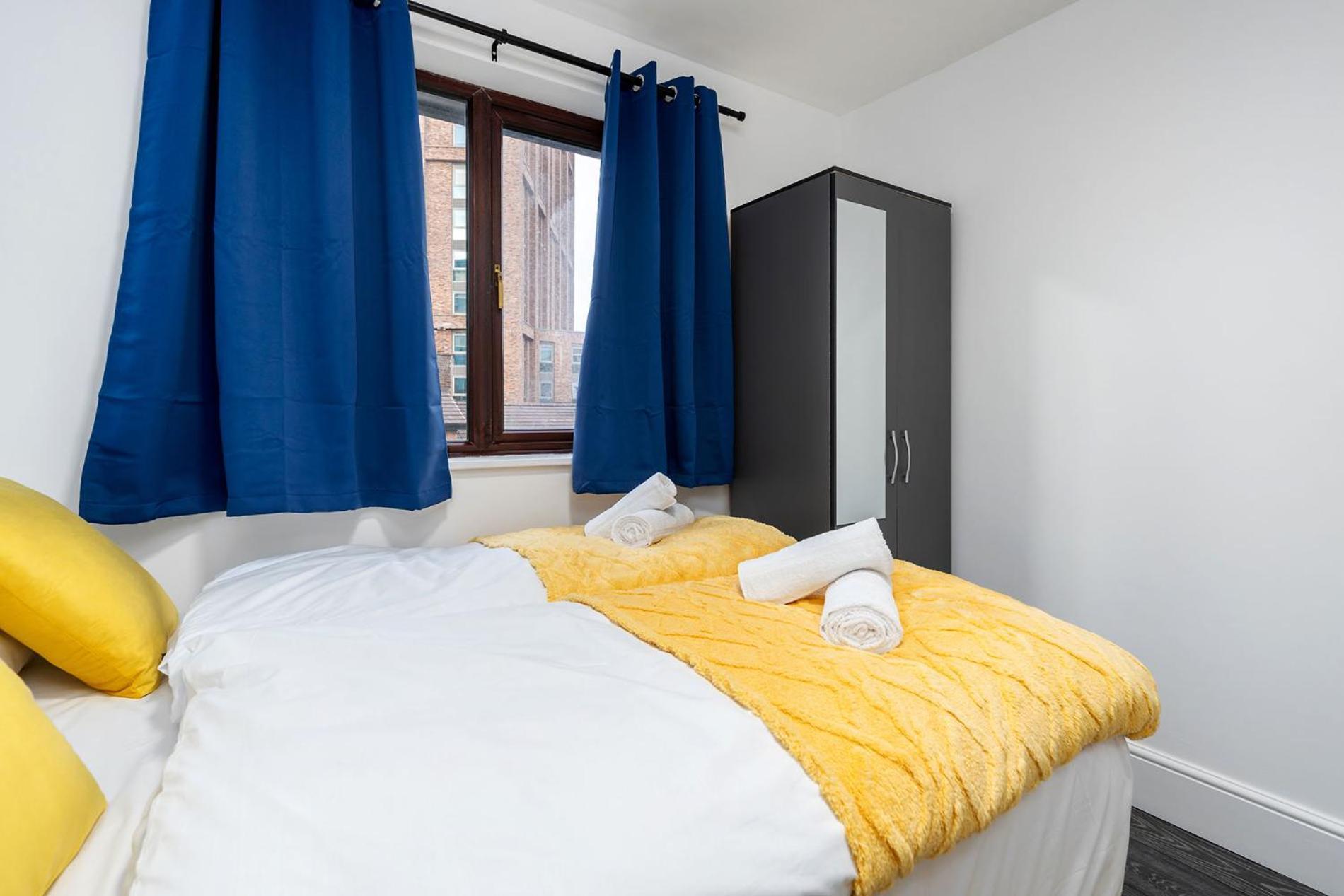 Apartment 4 Bedroom Flat Near Centre Sleeps 7